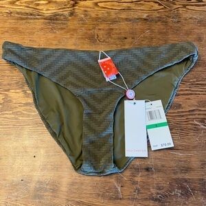 𝅺red Carter swim bottoms L